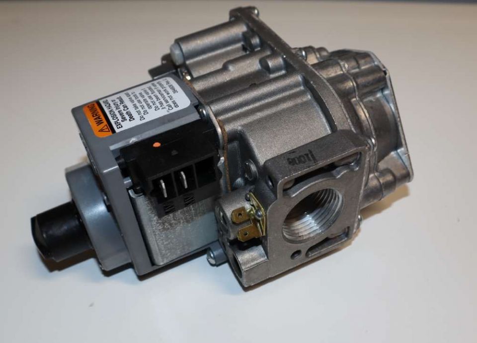 A.O. Smith 100111598 NG Natural Gas Control Valve