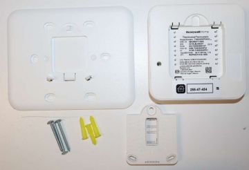 Honeywell TH6320WF2003 2 Hot 2 Cold Programmable Thermostat Dual Fuel