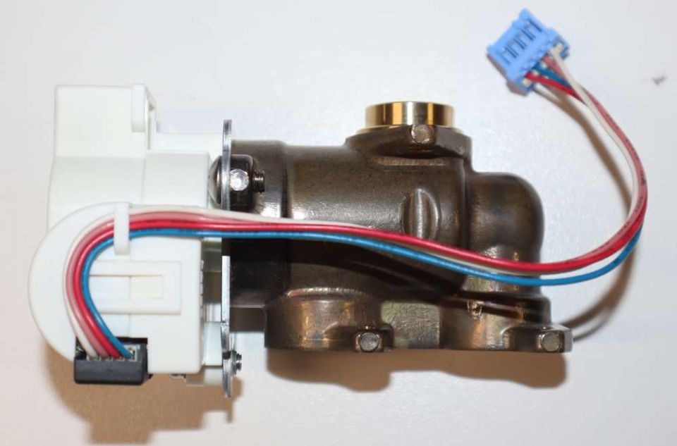 Rinnai 107000091 Bypass Servo Assembly for RL94i / e and all KB KT